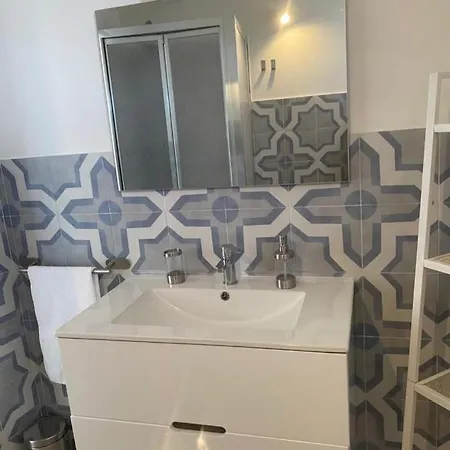 Holiday home Mini Con Piscina.
