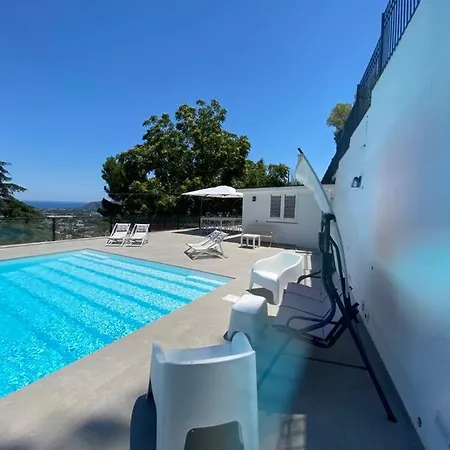 Mini Con Piscina. Holiday home
