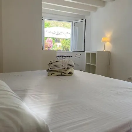 Holiday home Mini Con Piscina. Palermo